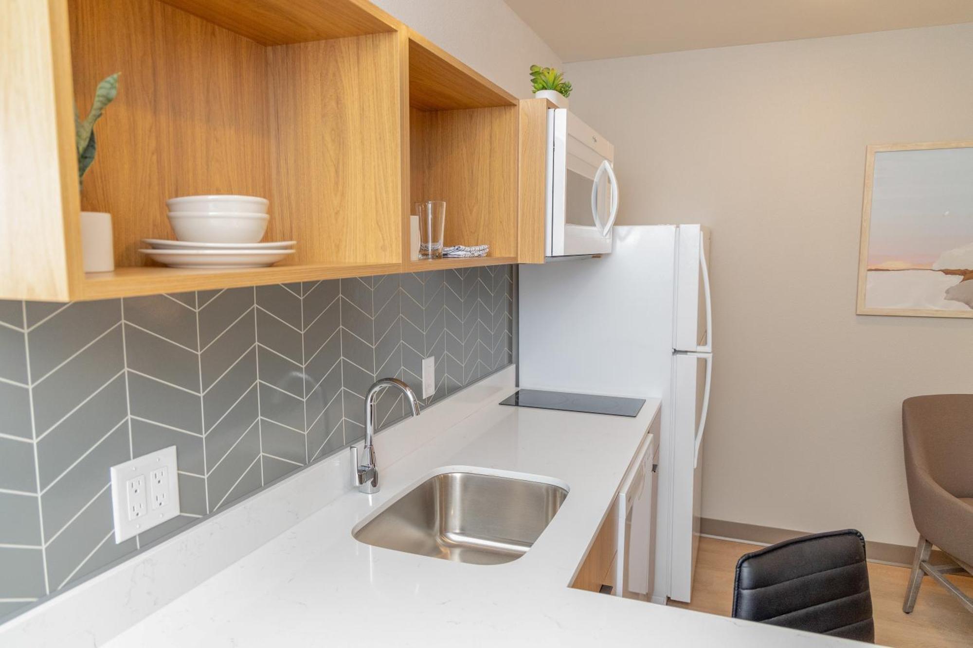 Livaway Suites Tri-Cities-Richland Exterior foto